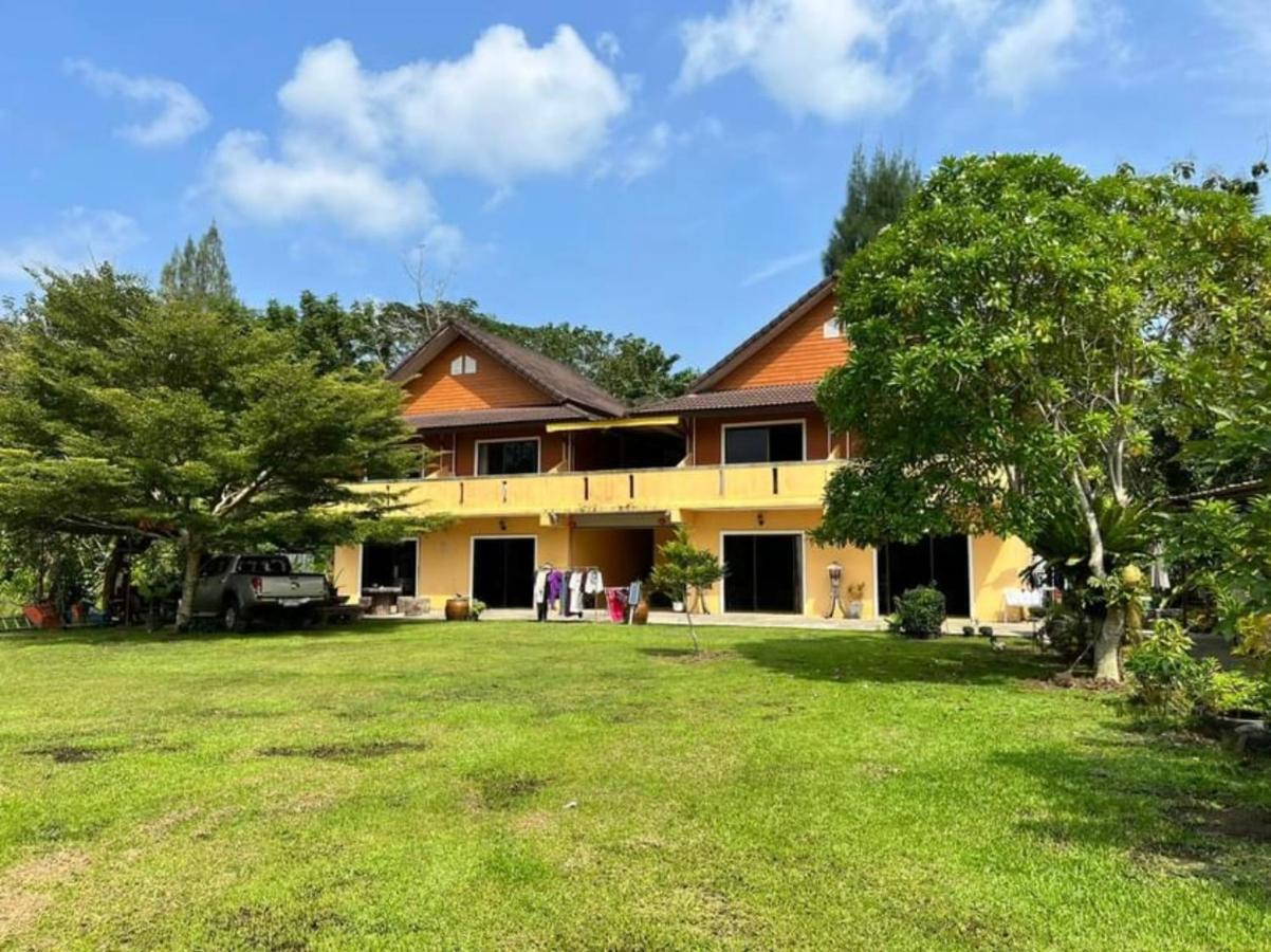 Relaxation Guesthouse Thalang Bagian luar foto